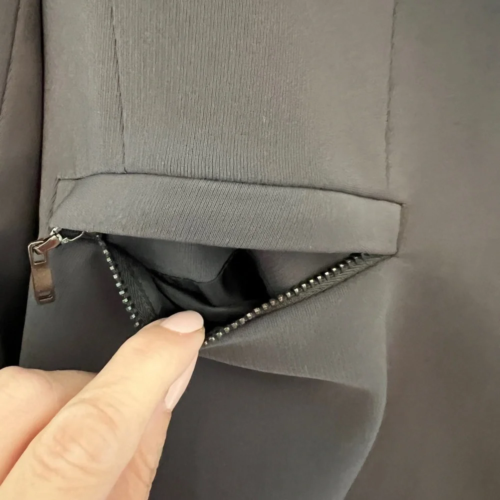 Tahari Charcoal Blazer - Picture 4 of 9